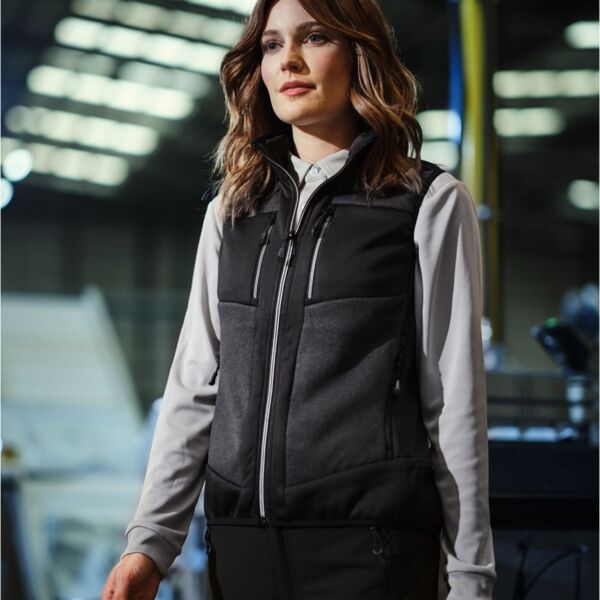 E-Volve Unisex Knit Effect Stretch Bodywarmer Thumbnail